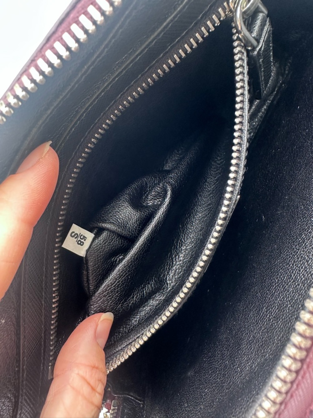 Prada Saffiano Travel Wallet / Clutch – Granato Burgundy – Excellent Condition - Picture 12 of 13